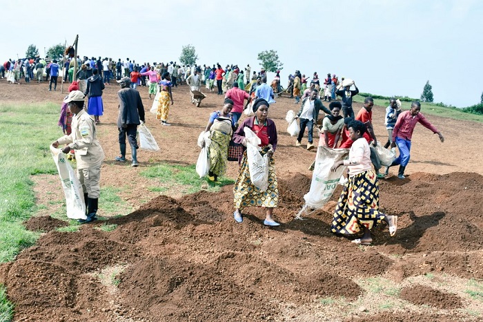 Abaturage bo mu Murenge wa Miyove bishimiye ko imikino batari bacyitabira bagiye kujya bongera kuyikina nta kibazitira