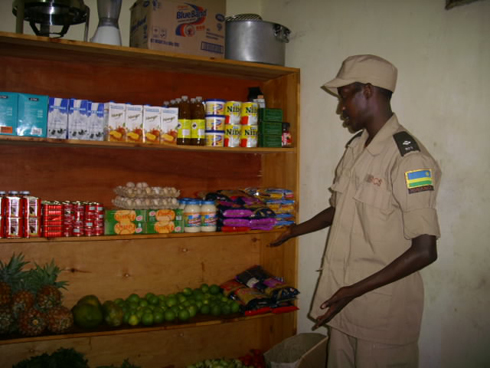 Amwe mu magaburo ahabwa imfungwa zo mu gihugu cya Sierra Leone 