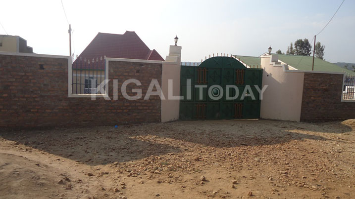 Mu gihe abenshi ngo babaga muri nyakatsi, ubu basigaye baba mu mazu meza agezweho.