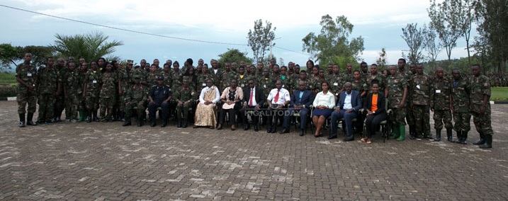 Mu gusoza itorero hafashwe ifoto y'urwibutso