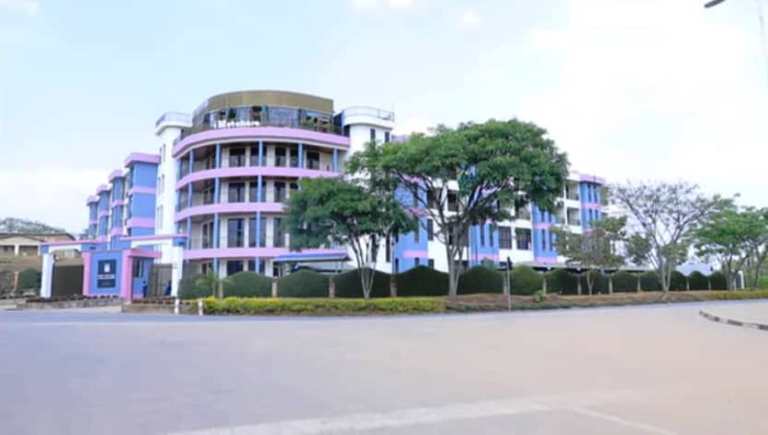 Mu gukura kwa Nyanza hagenda hazamurwa inyubako z'amagorofa