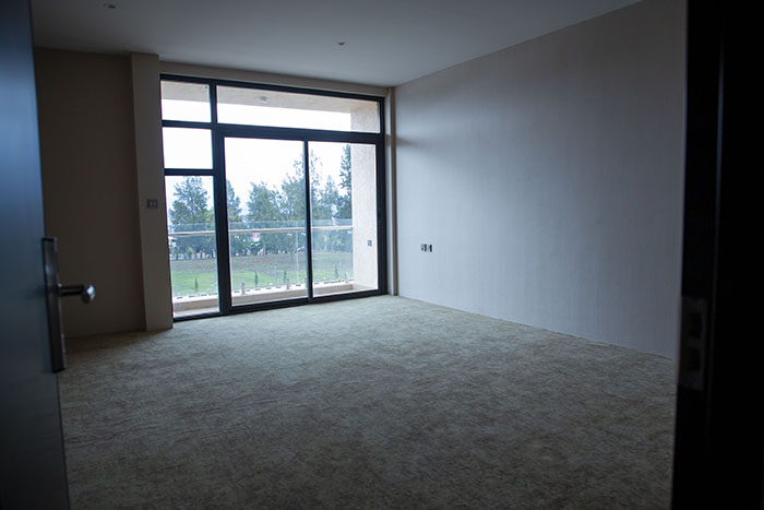 Imbere mu byumba by'iyi Hotel