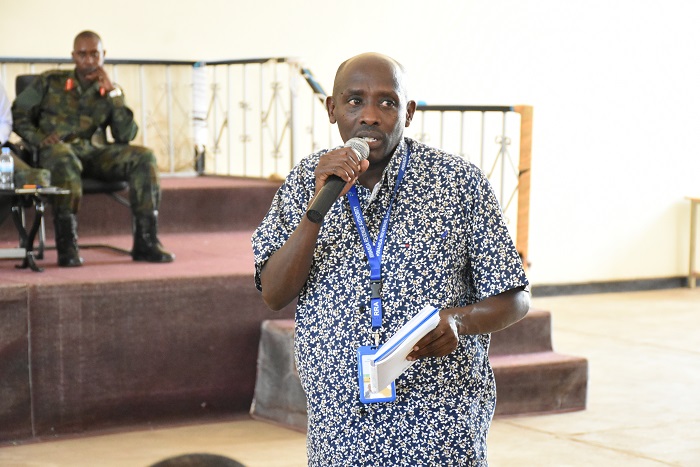 Mugarura Fidel uyobora RRA mu ntara y'Iburasirazuba avuga ko ibihano byakajijwe bityo ko abantu bakwiye kwirinda