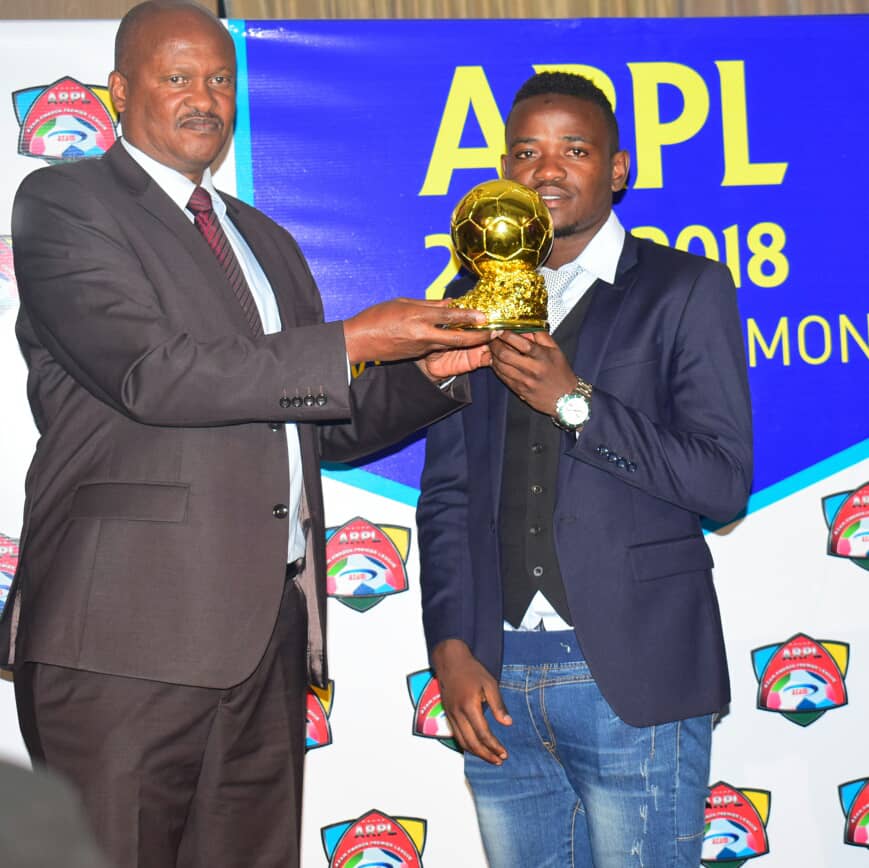 Muhadjili yatowe nk'umukinnyi w'umwaka wa Shampiona ishize