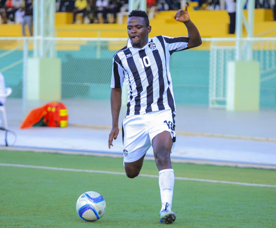 Hakizimana Muhadjili umwe mu bafatiye runini ikipe ya APR FC