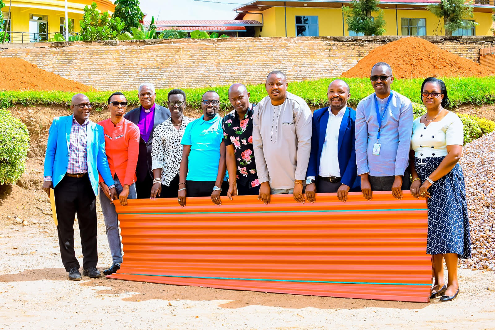 Amabati 400 azafasha nibura gusakara inzu 10 muri 20 z