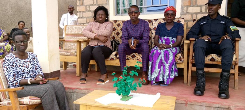 Abadepite bakiriwe mu Mudugudu wa Gasharu urimo n'inzu zishaje yubakiwe abarokotse Jenoside