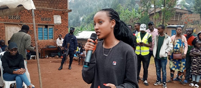 Miss Muheto yasabye abaturage kwitabira gahunda yo kuzigama