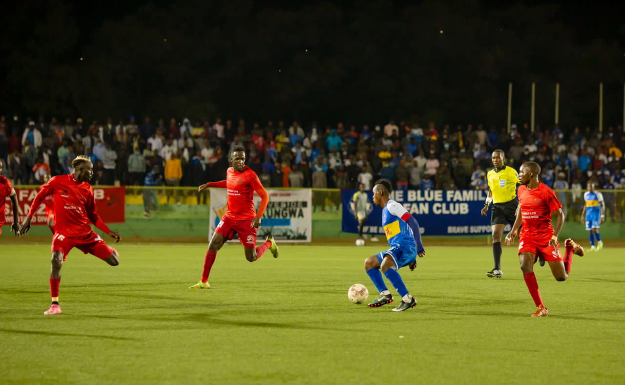 Muhire Kevin ahanganye na Imran na Saddam Nyandwi