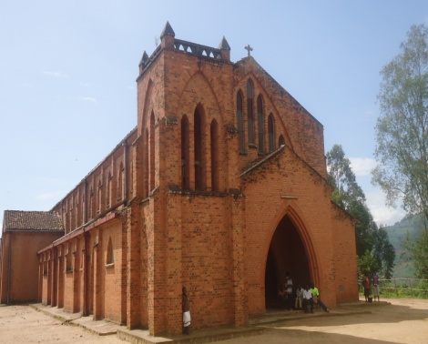 Kiliziya ya Muhororo yatangiye guhungirwamo n