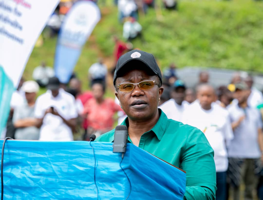 Minisitiri w'Ibidukikije, Dr Jeanne d'Arc Mujawamariya