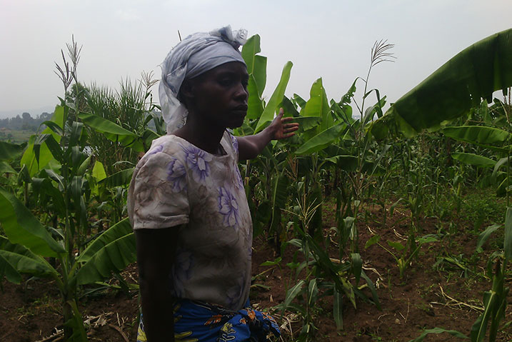 Mukamparirwa avuga ko gutemerwa urutoki byamugizeho ingaruka.