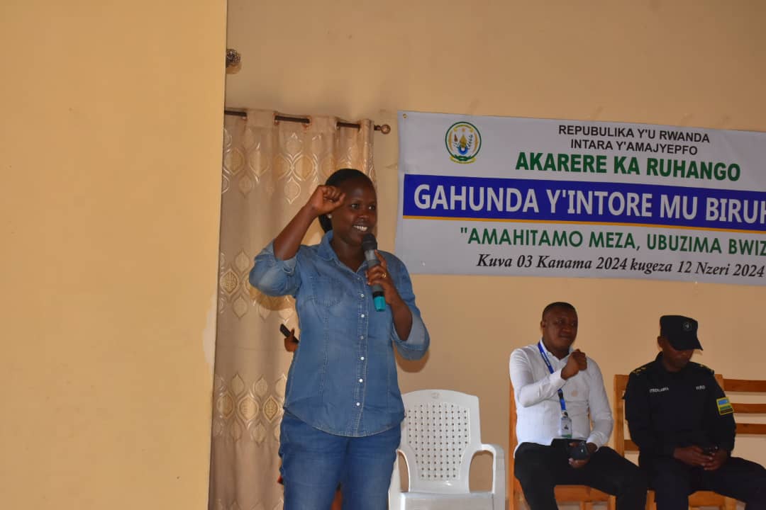 Umuyobozi Wungirije ushinzwe Imibereho Myiza mu Karere ka Ruhango Mukangenzi avuga buri cyiciro kizajya kigenerwa gahunda yacyo