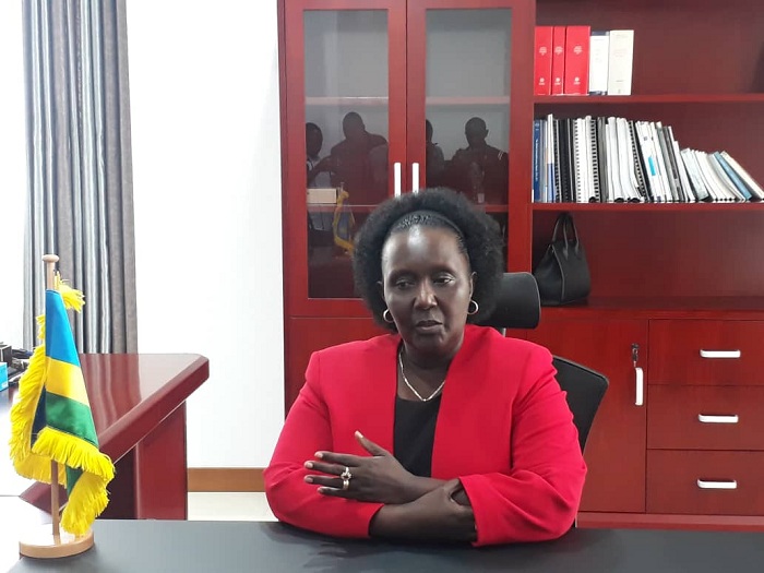 Mukantaganzwa yatangiye akazi mu biro bya Komisiyo yo kuvugurura amategeko kuva kuri uyu wa mbere