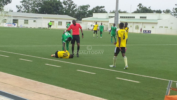 Umupira wagaragayemo ishyaka ryinshi ku bakinnyi