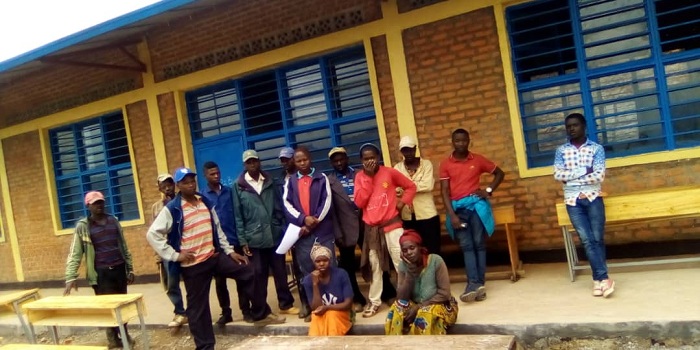 Abakoze kuri GS Mukura aha bari ku kigo cy'amashuri bubatseho