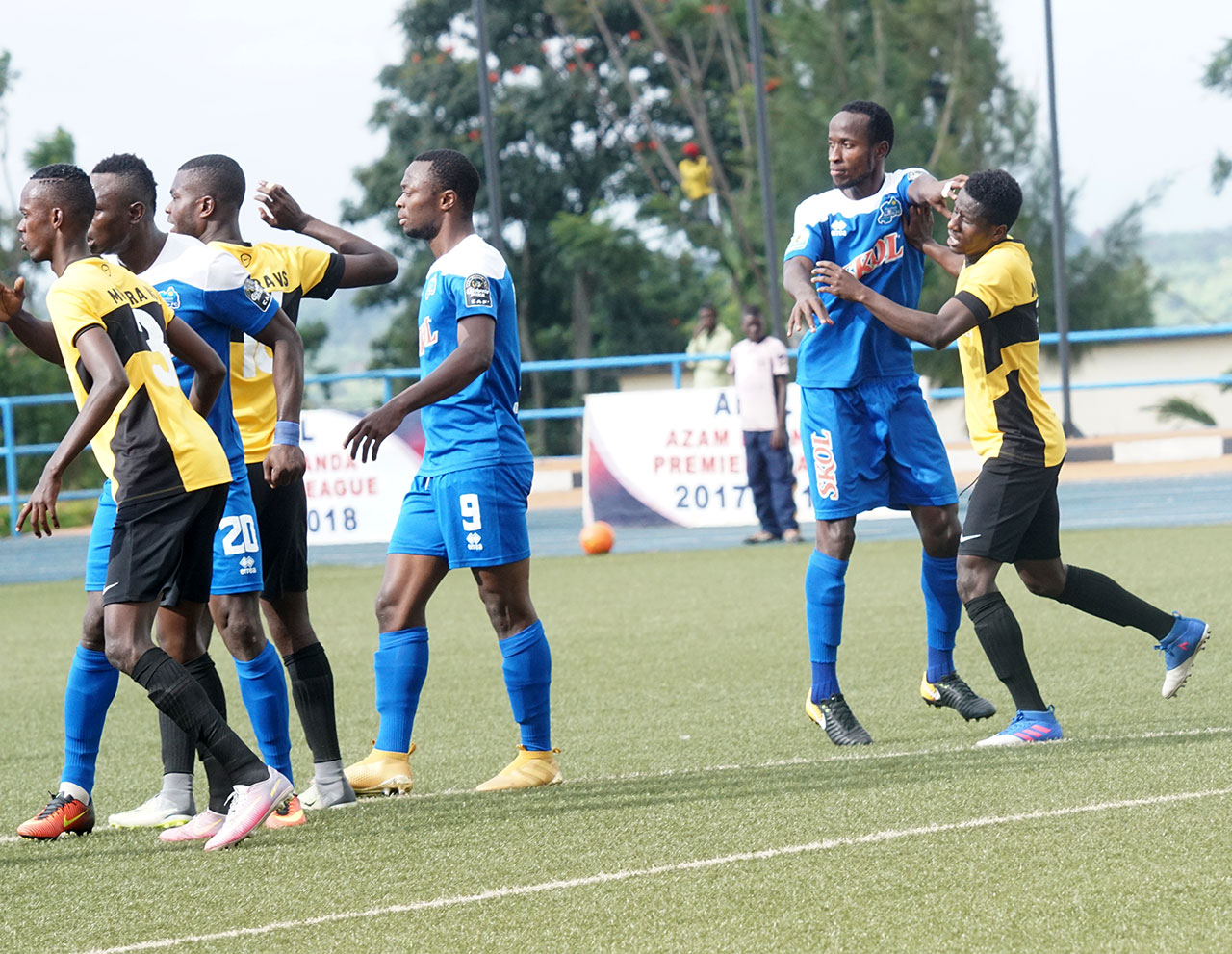 Umukino uheruka guhuza Mukura na Rayon Sports i Huye amakipe yombi yanganyije 0-0