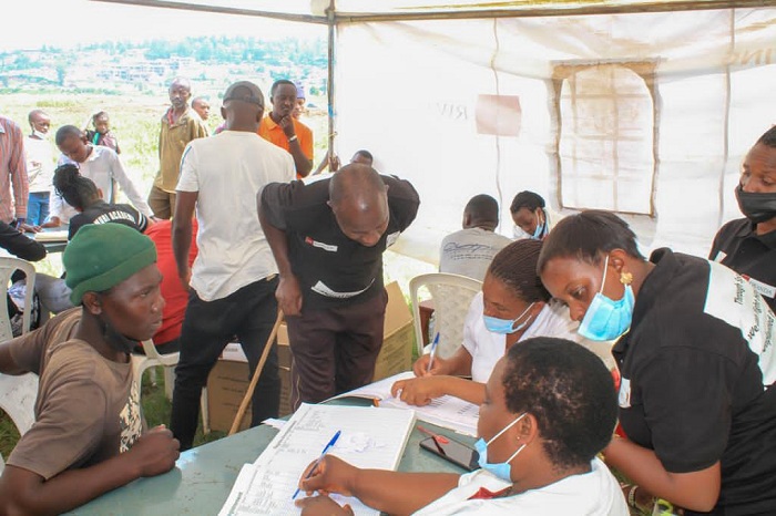 Abashaka kwisiramuza biyandikisha