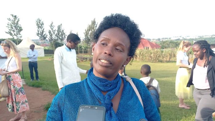 Anet Mumararungu arasaba ababyeyi kwirinda gufungirana abana bafite ubumuga