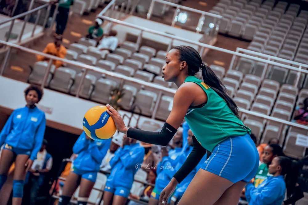 Munezero asanzwe ari Kapiteni w'Ikipe y'Igihugu