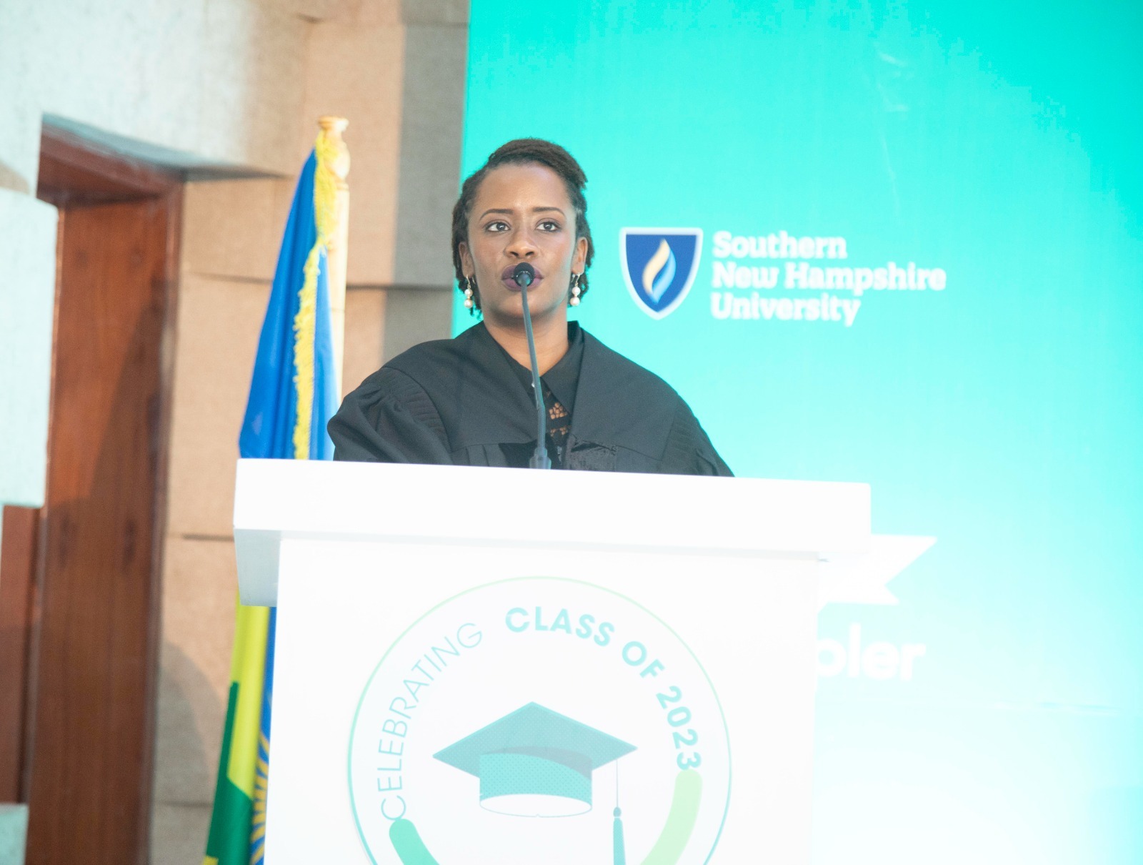 Umuyobozi Mukuru wa Kepler Nathalie Munyampenda avuga ko batangirira mu mwaka wa mbere baha abanyeshuri babo ibikenewe ku isoko ry'umurimo