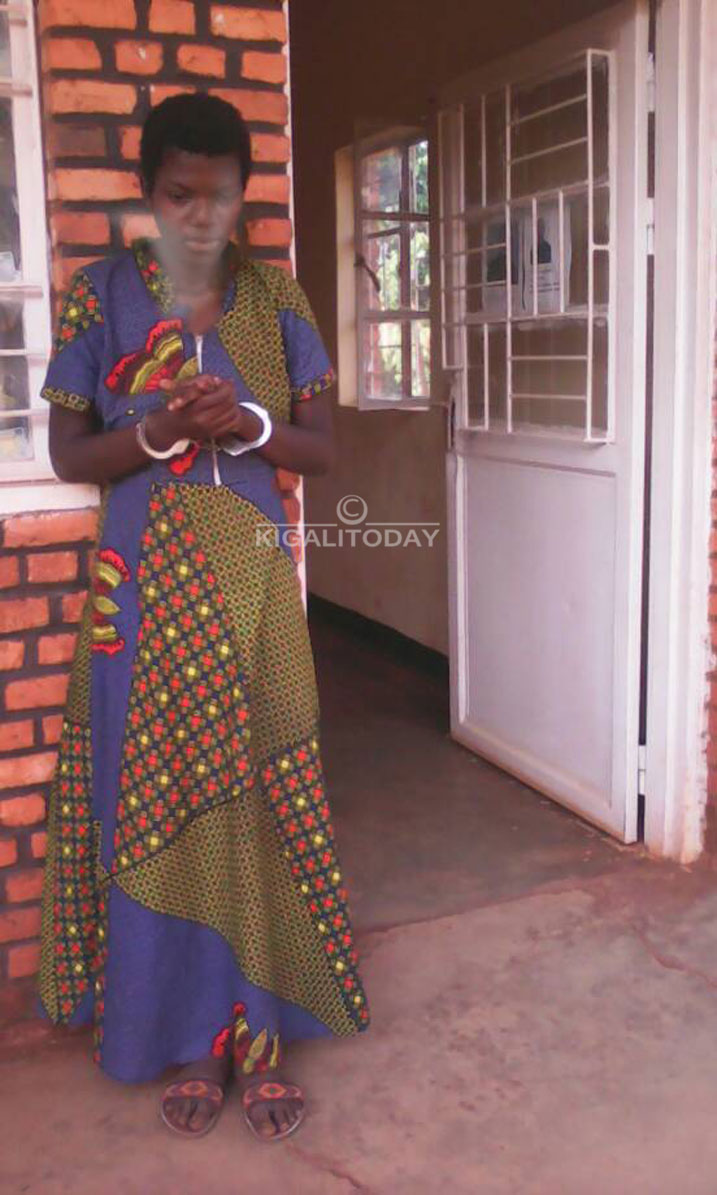 Murekatete Clarisse ukekwaho kubyara umwana akamuta mu musarani.