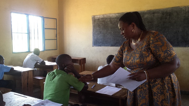 Murekatete Julliet avuga ko kwigisha batemerewe kuba mu Rwanda byica ireme ry'uburezi.