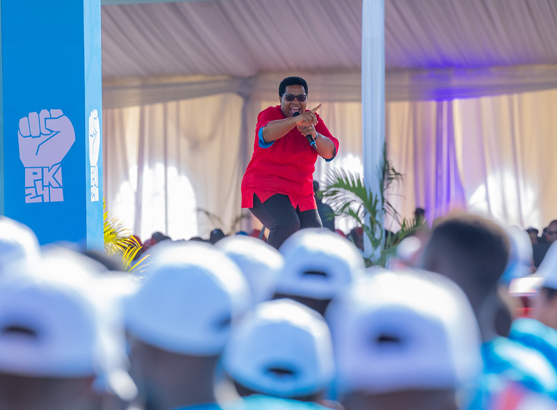 Senateri Mureshyankwano Marie Rose yagaragaje bimwe mu bikorwa abo mu Majyepfo bishimira FPR yabagejejeho