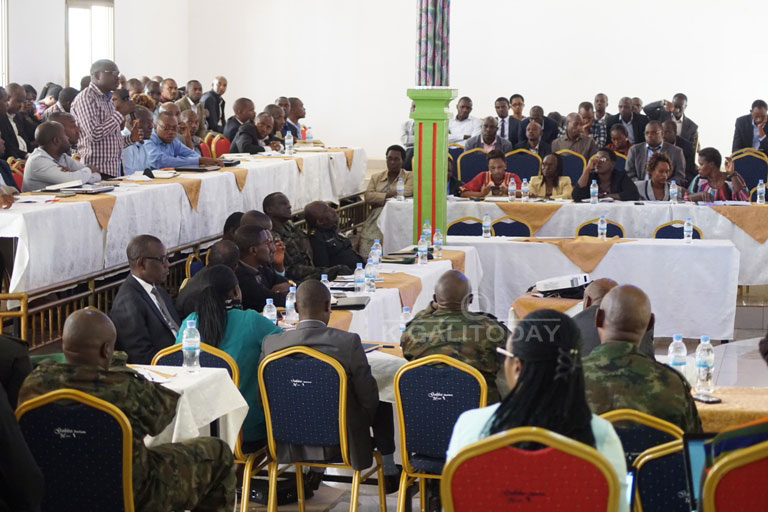 Iyo nama yitabiriwe n'abayobozi b'uturere n'ab'imirenge bo mu Ntara y'Amajyepfo