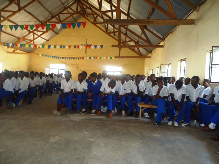 Muri GS Bumba nta mwana watwaye inda muri uyu mwaka uretse ukekwa utaragarutse muri iki gihembwe.