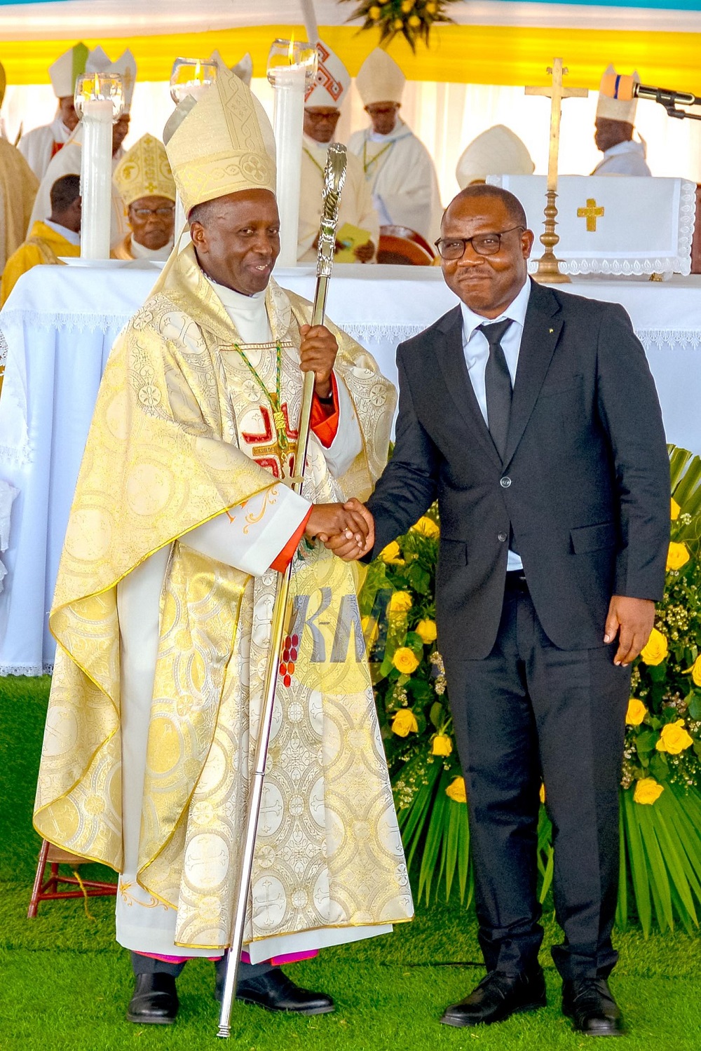 Minisitiri w'Ubutegetsi bw'Igihugu, Jean Claude Musabyimana, yari ahagarariye Guverinoma mu birori byo kwimika Musenyeri Jean Bosco Ntagungira