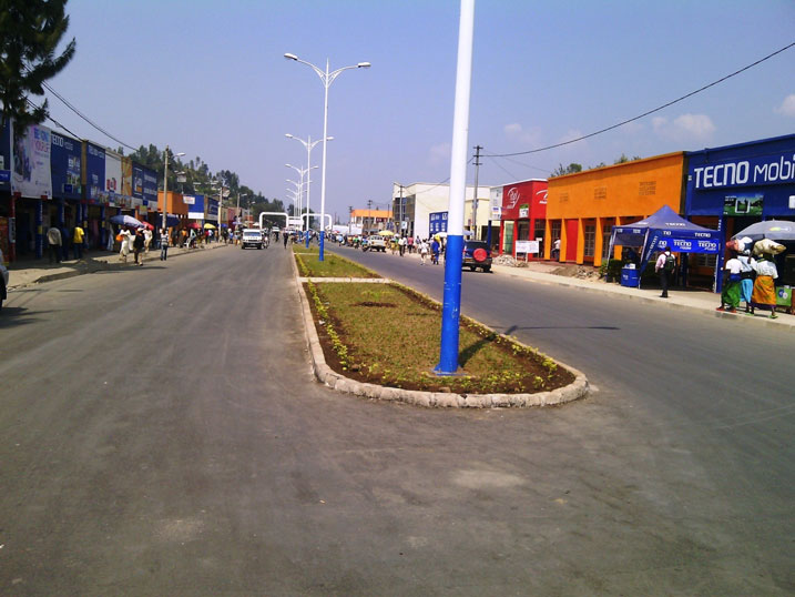 Umuriro w'amashanyarazi ngo wahinduye ubuzima bwo mu mujyi wa Musanze, ibyo babasha gukora ku manywa na nijoro bikomereza imirimo