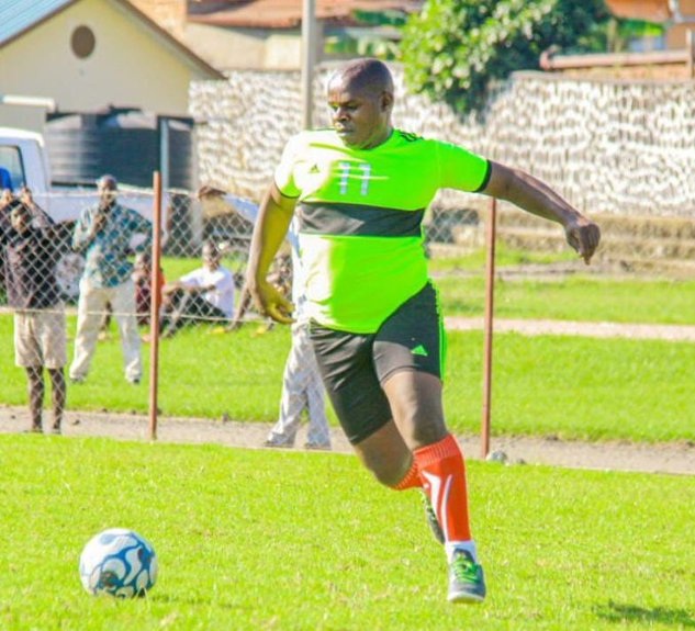 Tuyishime Placide, Umuyobozi wa Musanze FC mu kibuga aconga ruhago