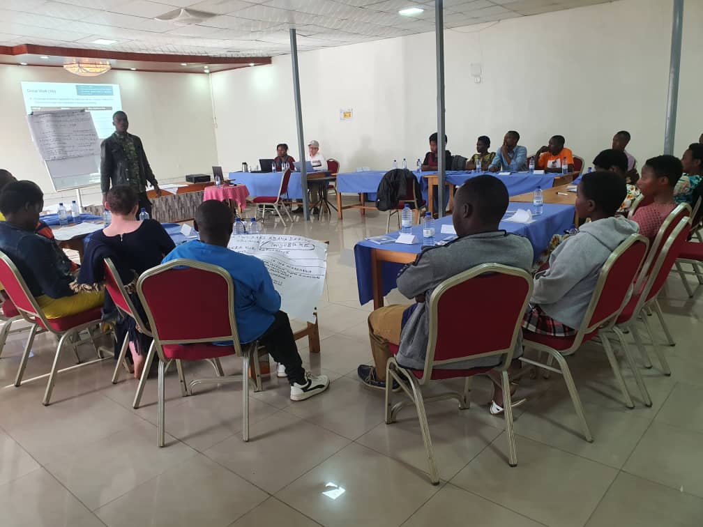 Biyemeje kwikura mu bukene