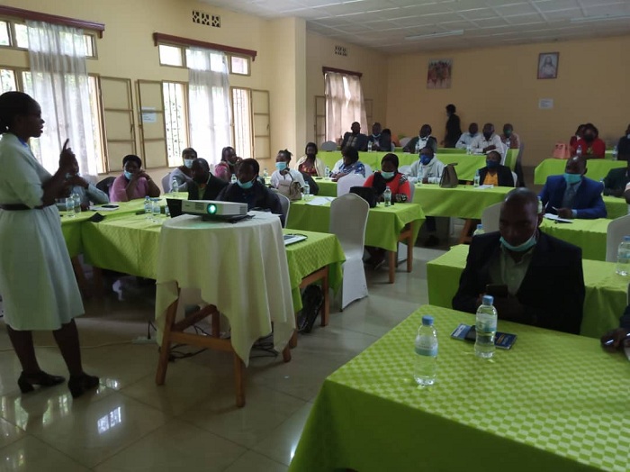 Charlotte Uwantege yatanze ikiganiro cyakoze ku mitima y'abakira abahohotewe 