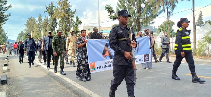 Abikorera bakoze urugendo rugamije kuzirikana inzira y'inzitane Abatutsi banyuzemo