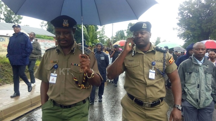 Abapolisi bo mu bihugu by'abaturanyi barimo gukurikirana amasomo i Nyakinama bifatanyije n'Abanyamusanze Kwibuka Jenoside yakorewe Abatutsi ku nshuro ya 22.