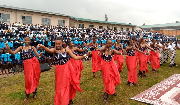 Abana b'abanyeshuri bishimiye ko bagiye kurushaho kumenya umuco nyarwanda