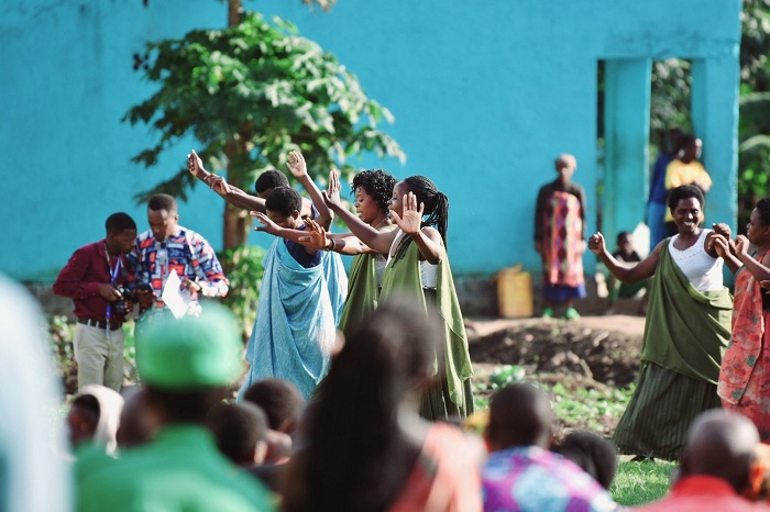 Abatuye Umurenge wa Kimonyi bishimiye kwakira Minisitiri Musabyimana
