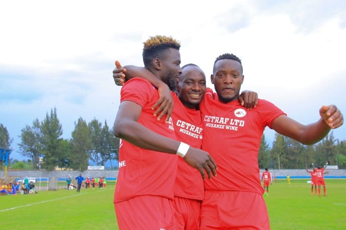 Abakinnyi ba Musanze FC bishimira igitego