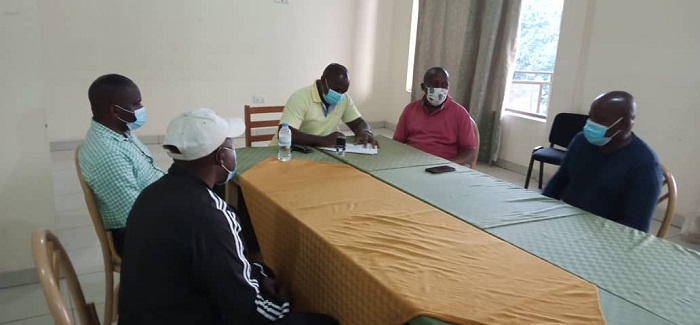 Bamwe mu bari bagize komite nyobozi ya Musanze FC