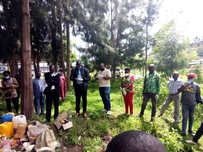 Ubuyobozi bwa Polisi buraburira abagicuruza ibiyobyabwenge n'ababitunda babyinjiza mu gihugu, ndetse n'abakomeje gucuruza ibicuruzwa bitujuje ubuziranenge (byarengeje igihe), bishobora kwangiza ubuzima bw'abantu ko batazihanganirwa