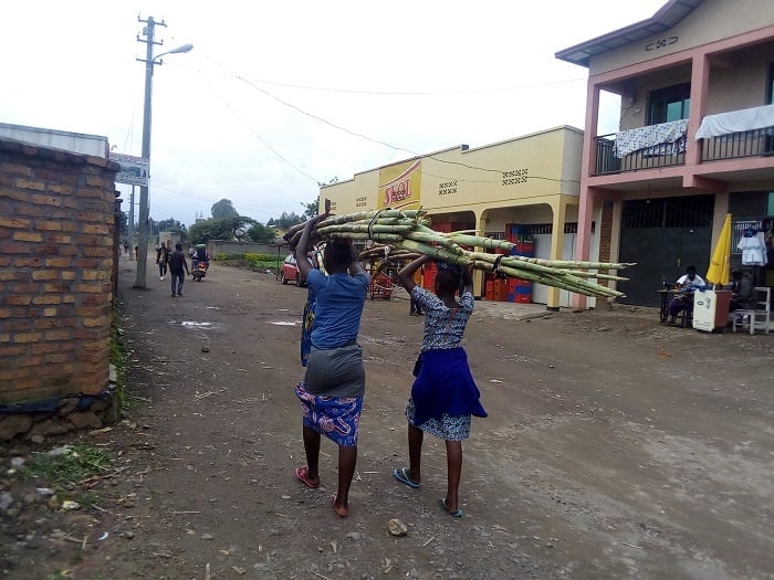 Ababyeyi bagishora abana mu mirimo ibujijwe bagamije indonke z