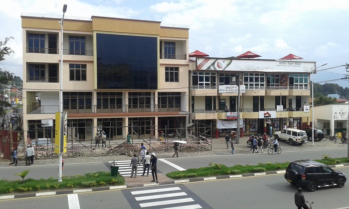 Inzu nshya zikomeje kubakwa