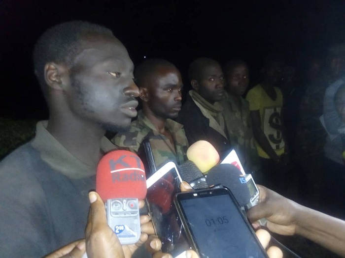 Uyu witwa Hakizimana Emmanuel na we ni umwe mu bagabye icyo gitero akaba yafashwe n'abaturage