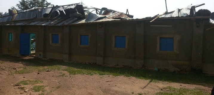 Uru rusengero narwo rwibasiwe n'ikiza cy'imvura irimo umuyaga mwinshi.