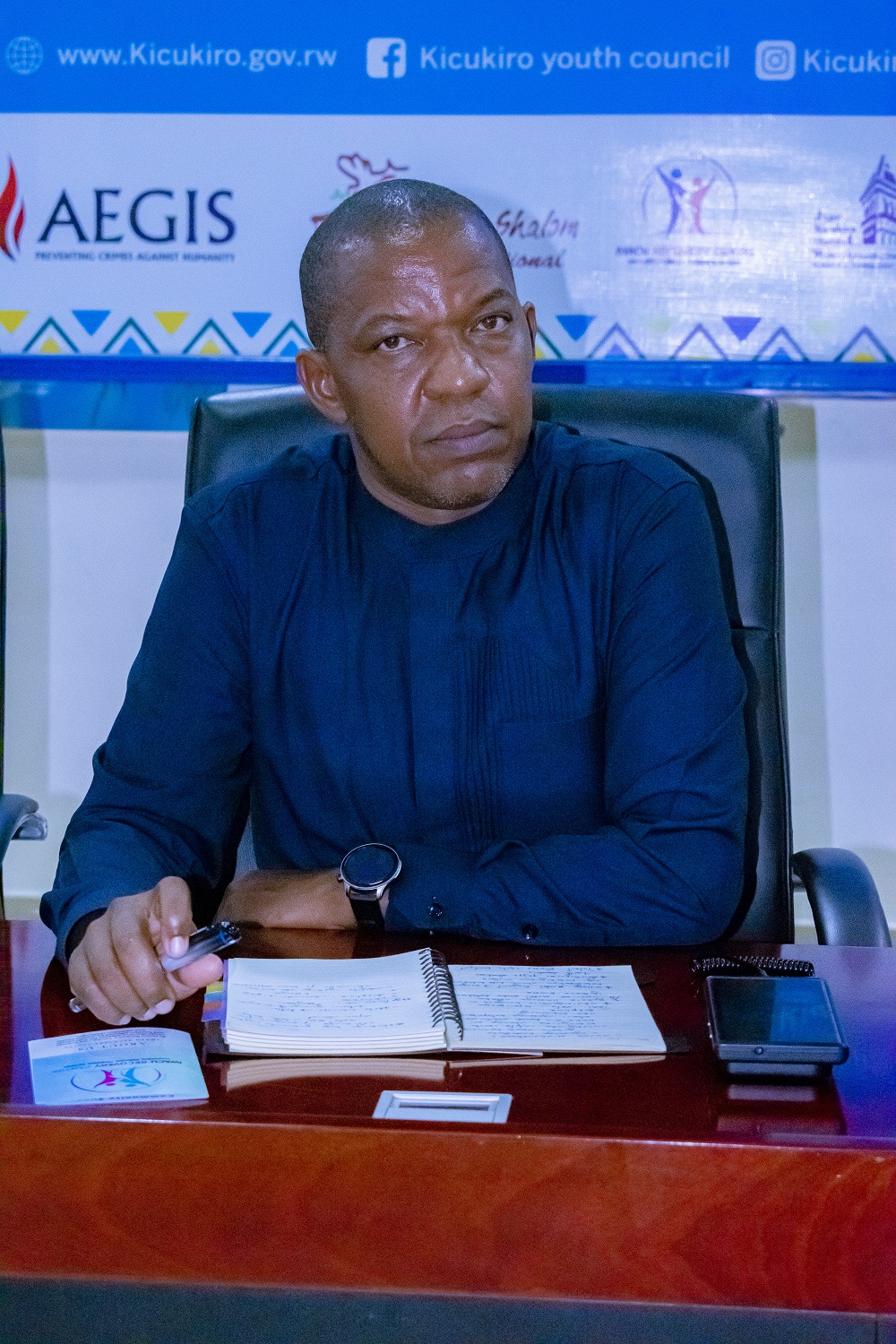 Umuyobozi Nshingwabikorwa w'Akarere ka Kicukiro, Mutsinzi Antoine, asaba urubyiruko kureka ubunebwe no kudasuzugura akazi, ahubwo bakabyaza umusaruro amahirwe Igihugu kibaha