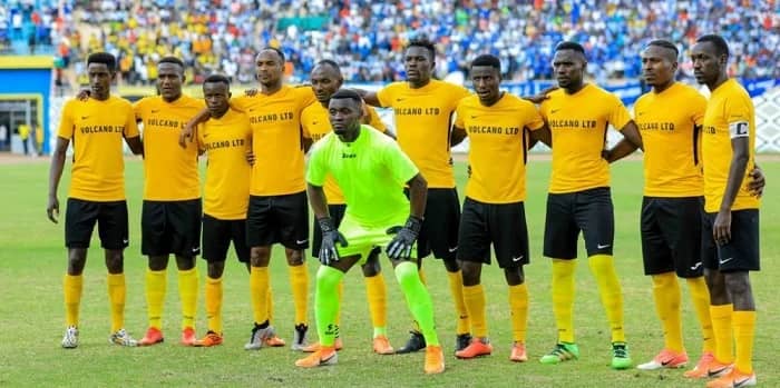 Mukura VS yasubitse amasezerano y