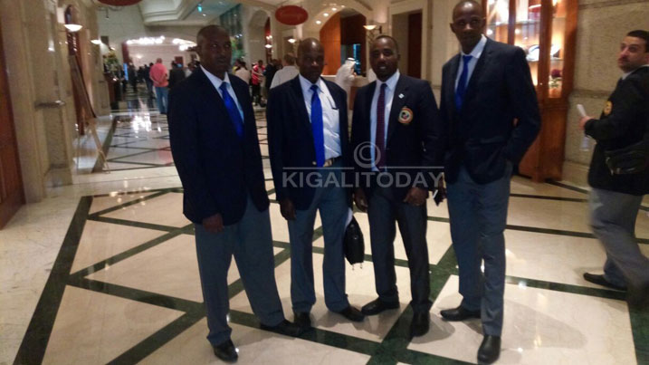 Mwizerwa Dieudonnee wa Gatatu uturutse ibumoso ari kumwe n'abanyakenya baturukanye muri Afurika y'Uburasirazuba batabashije gutsinda iki kizami