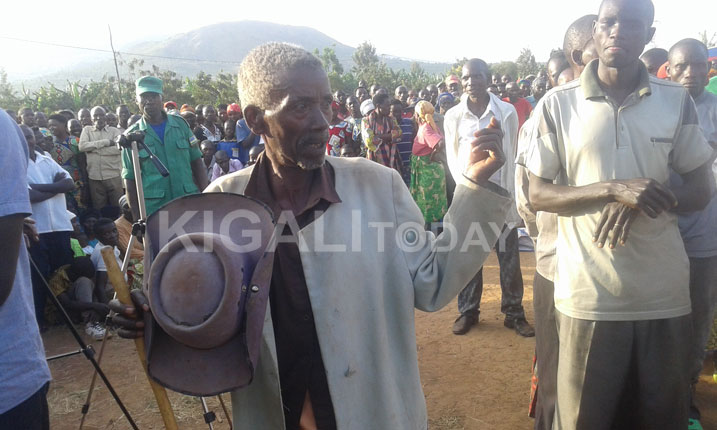 Abaturage ntibishimiye imisoro y'imidugudu bakwa.